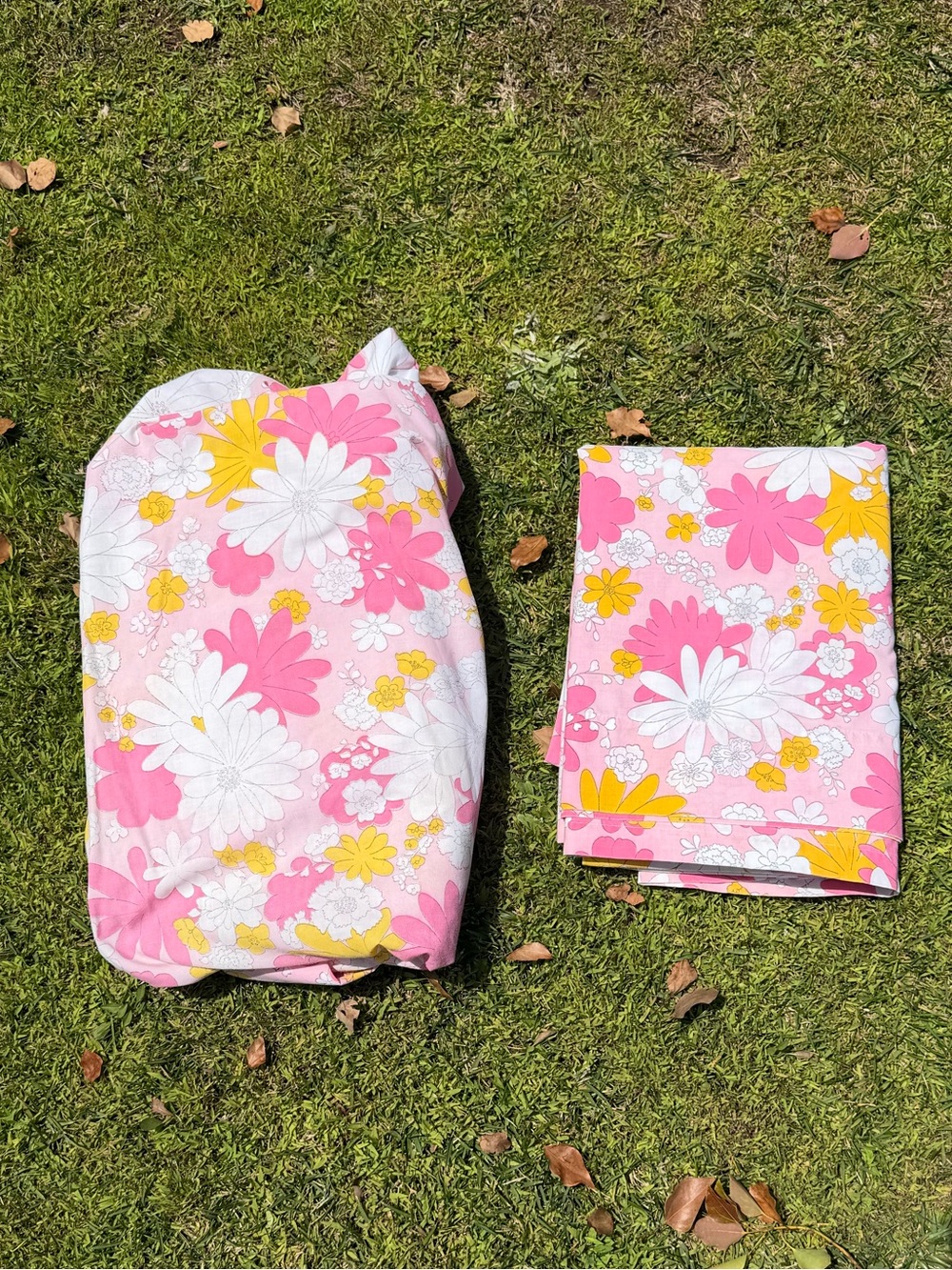 VTG Cannon Monticello Pink Blossom‎ Festival 2-Piece Sheet Set Flower Power READ